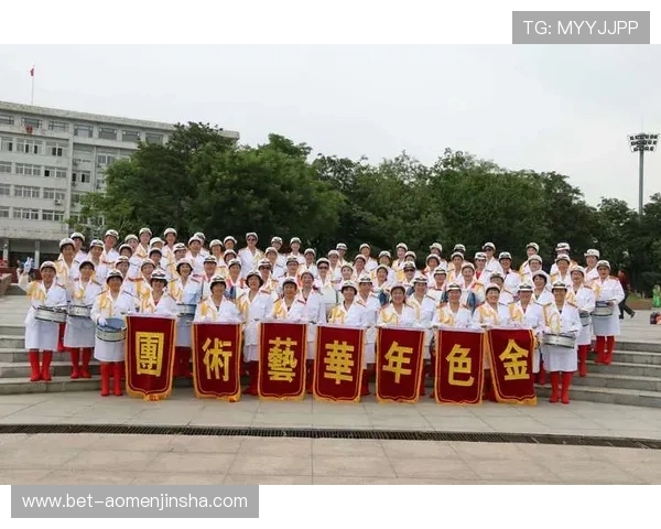 澳门凯旋门600的旅游攻略与拍照技巧分享助你轻松捕捉最美的瞬间留下难忘回忆